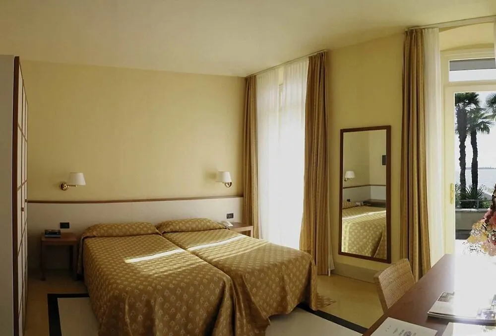 Hotel Monte Baldo E Villa Acquarone Gardone Riviera Italien