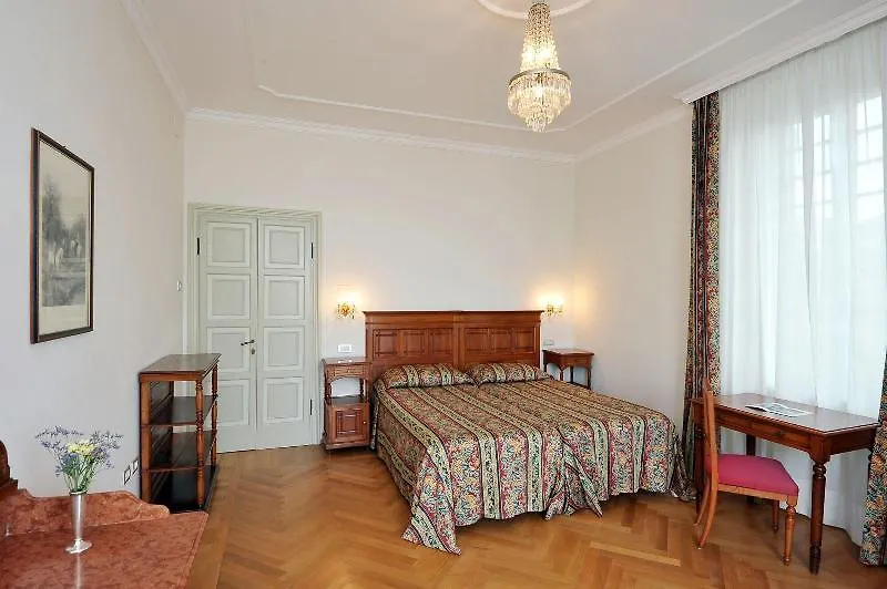 Hotel Monte Baldo E Villa Acquarone Gardone Riviera