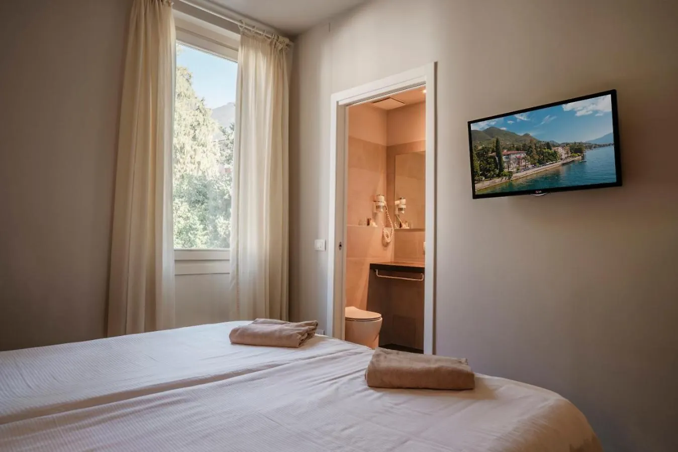 Hotel Monte Baldo E Villa Acquarone Gardone Riviera