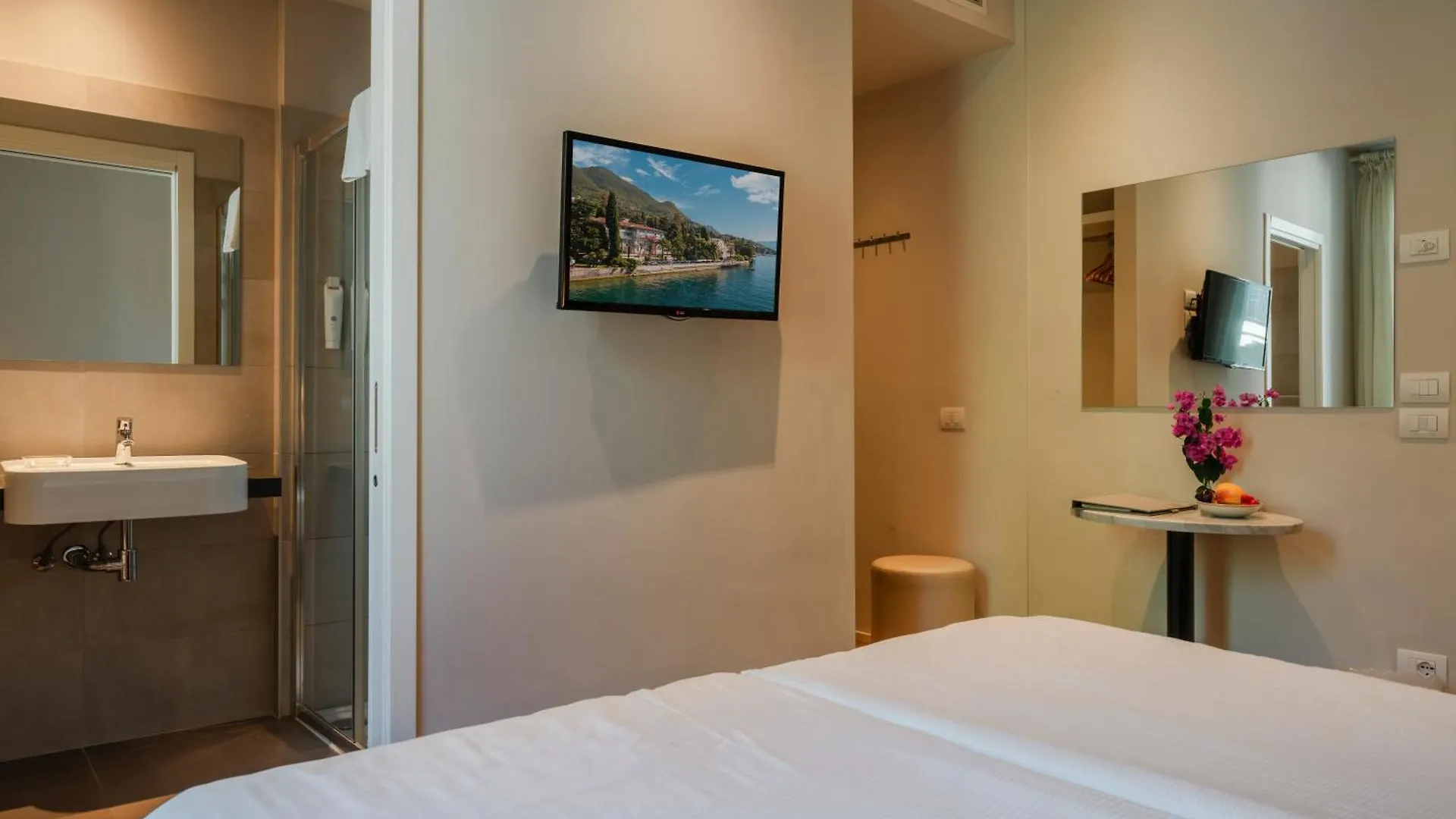 Hotel Monte Baldo E Villa Acquarone Gardone Riviera