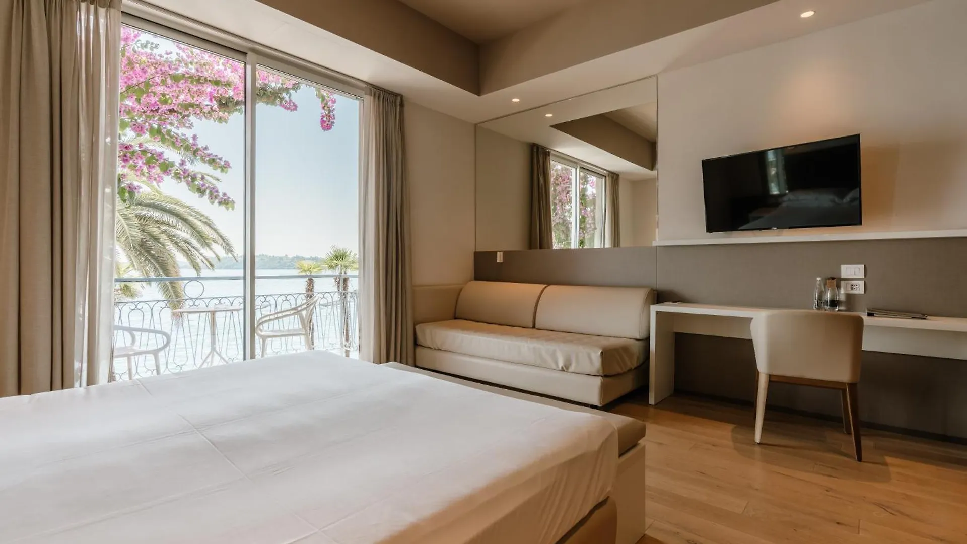 Hotel Monte Baldo E Villa Acquarone Gardone Riviera
