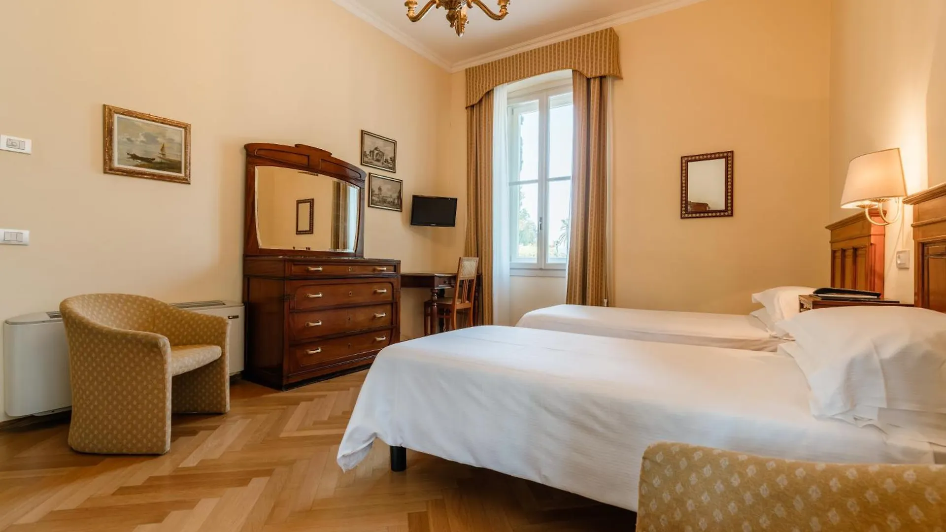 Hotel Monte Baldo E Villa Acquarone Gardone Riviera