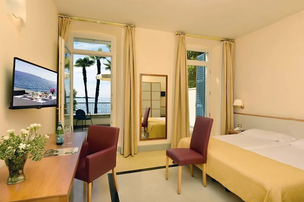 Hotel Monte Baldo E Villa Acquarone Gardone Riviera
