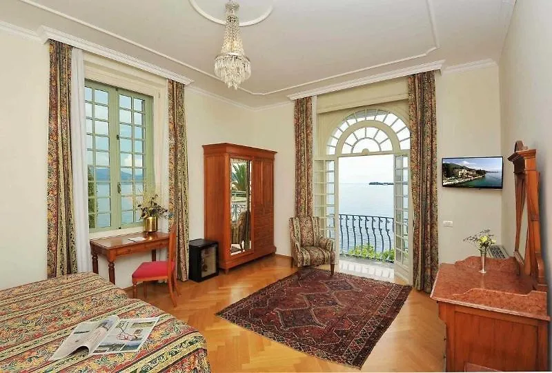 Hotel Monte Baldo E Villa Acquarone Gardone Riviera